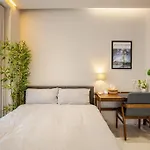Modern Luxury Suite In Gangnam With Cityview&Wine