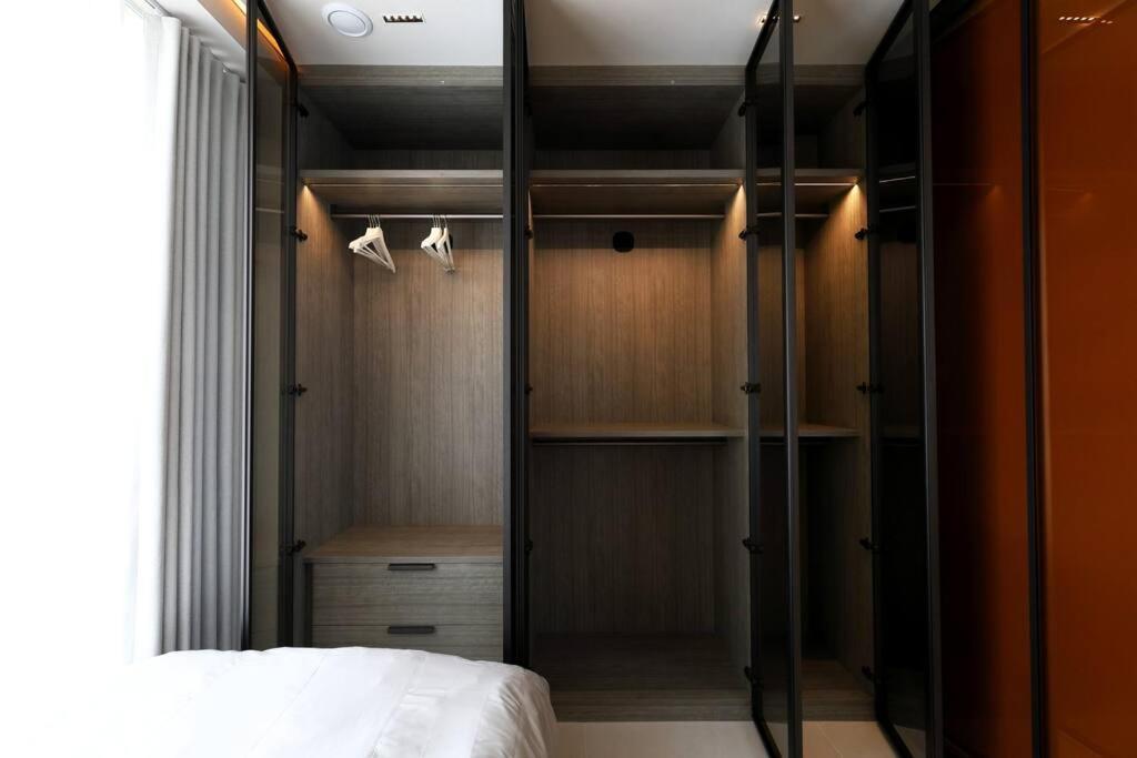 Apartment Modern Luxury In Gangnam With Cityview&wine Seoul