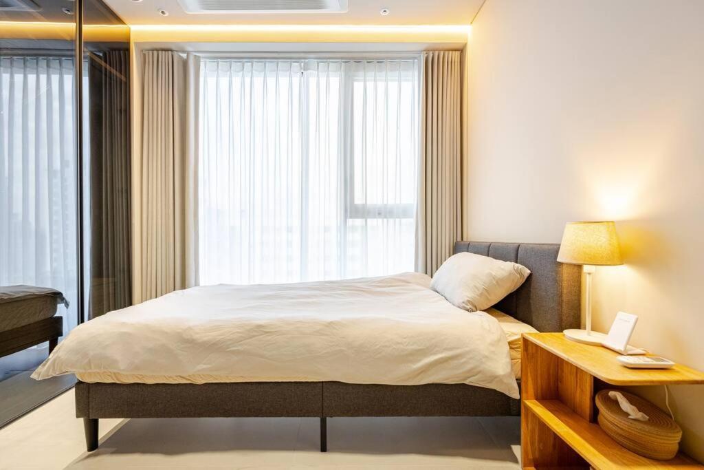 Modern Luxury In Gangnam With Cityview&wine * Seoul